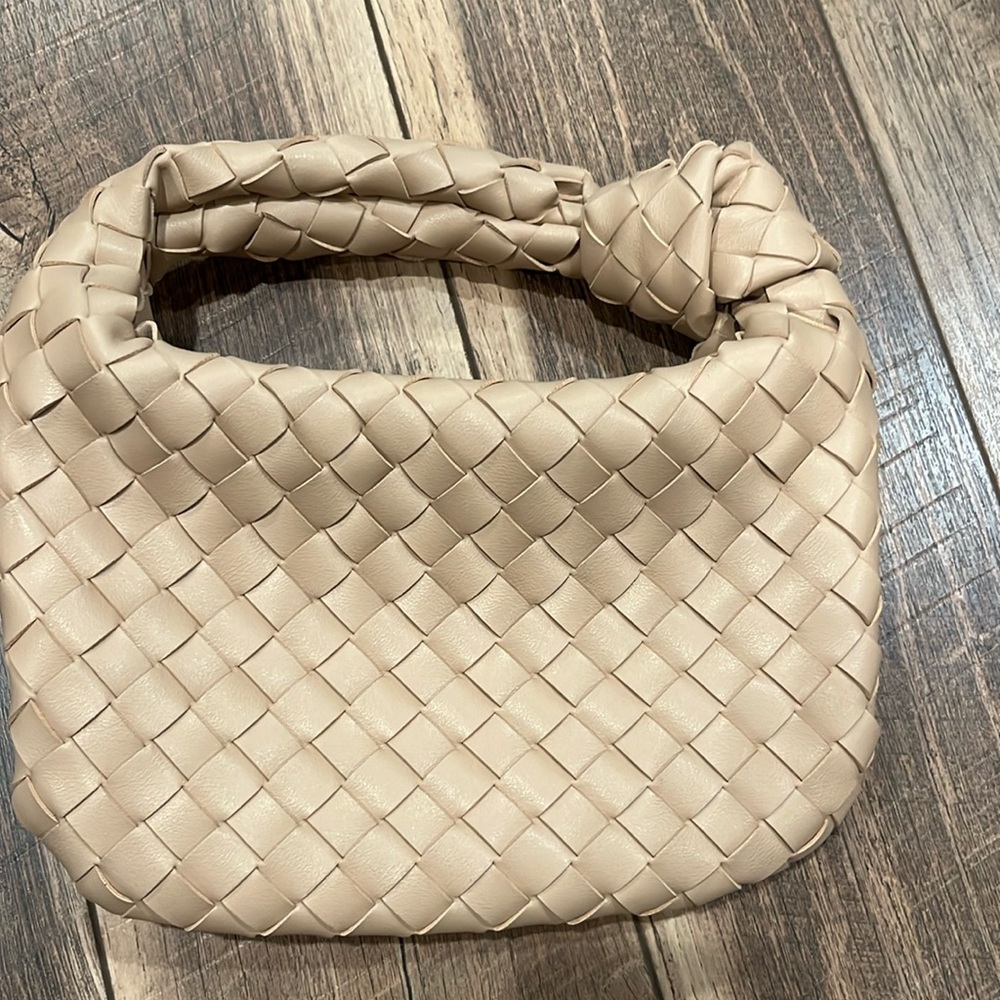 Woven handbag
